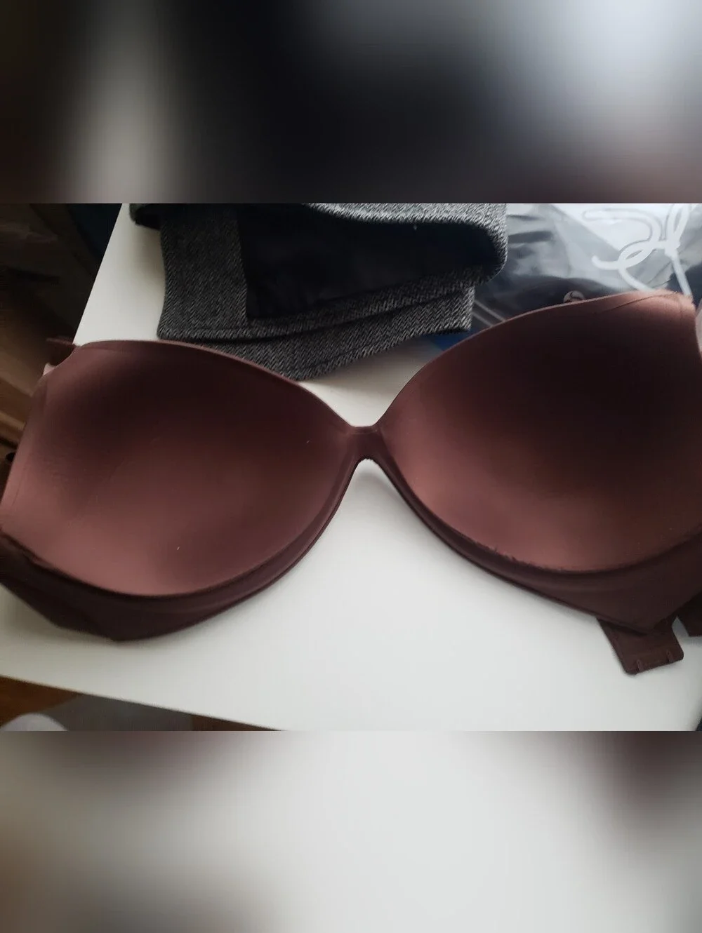 Victoria's Secret Smooth Plunge Bra - Chocolate Brown - Picture 4 of 8